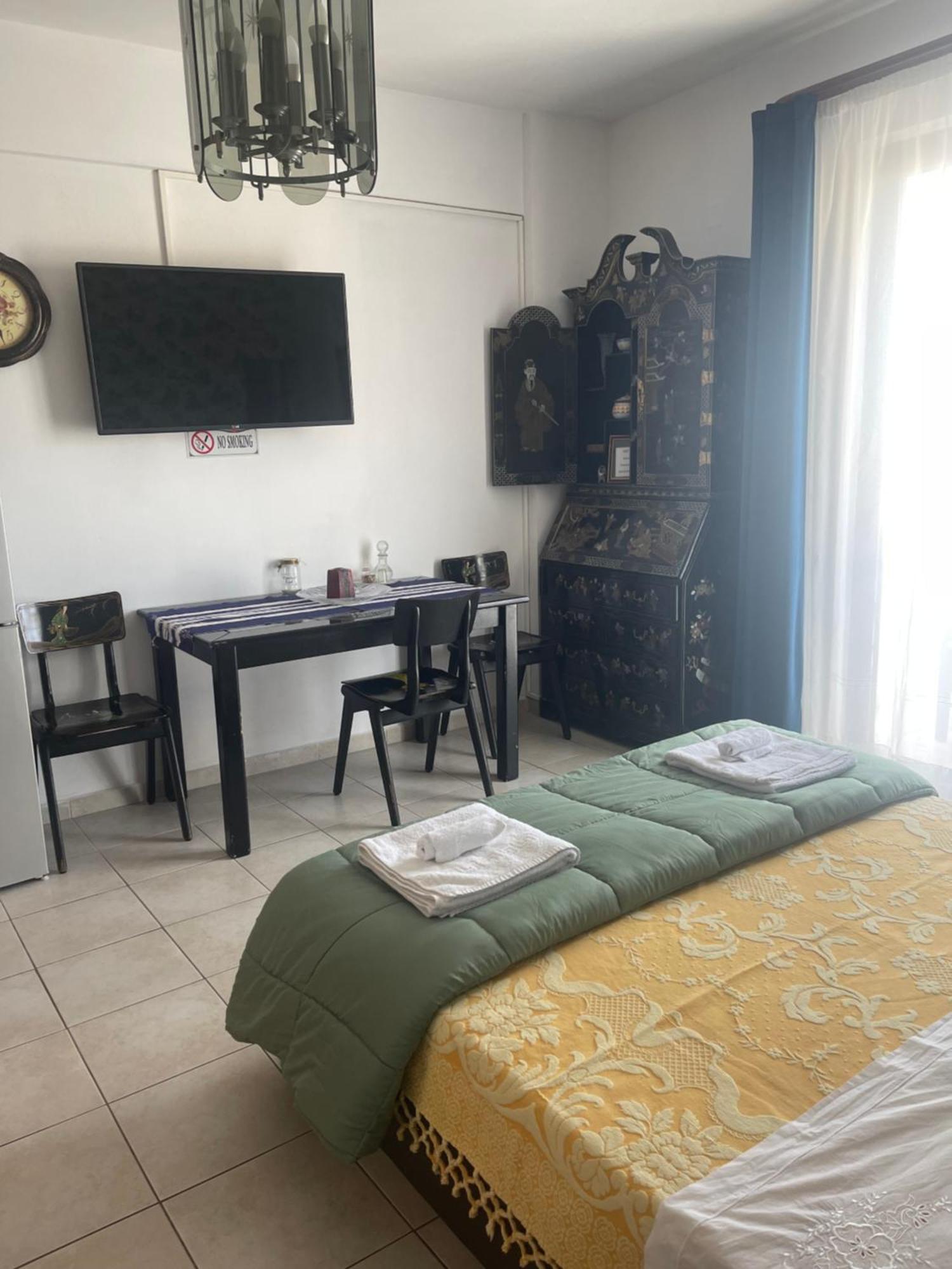 Retire Flat In The Heart Of City Ираклион Экстерьер фото